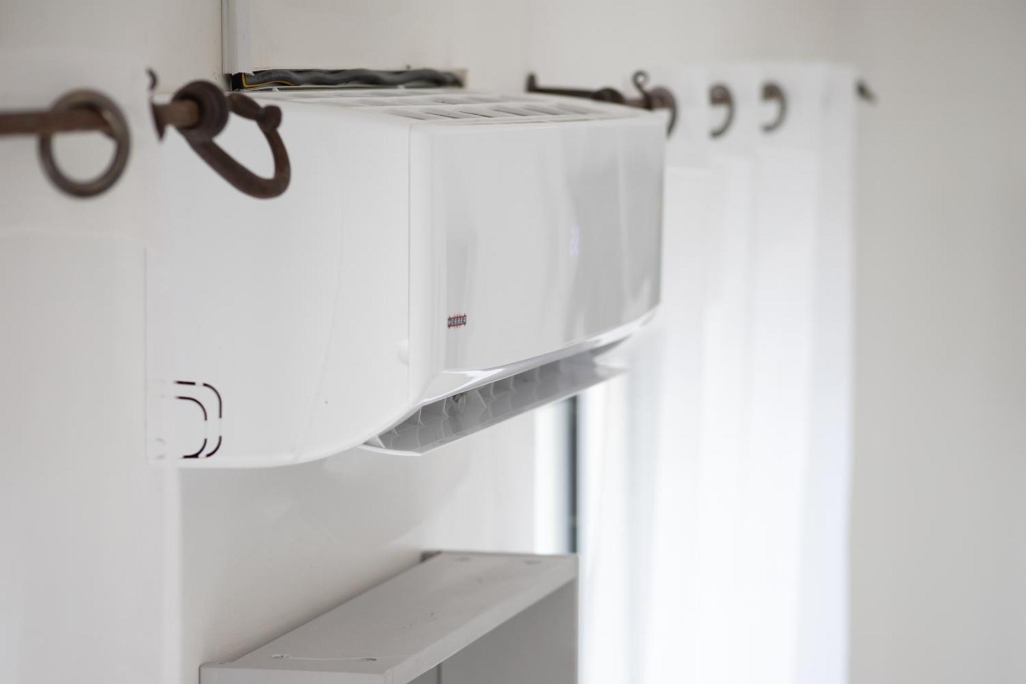 Apartmán Le Partage Des Eaux - 4 Couchages - Hypercentre - Clim - Wifi LʼIsle-sur-la-Sorgue Exteriér fotografie