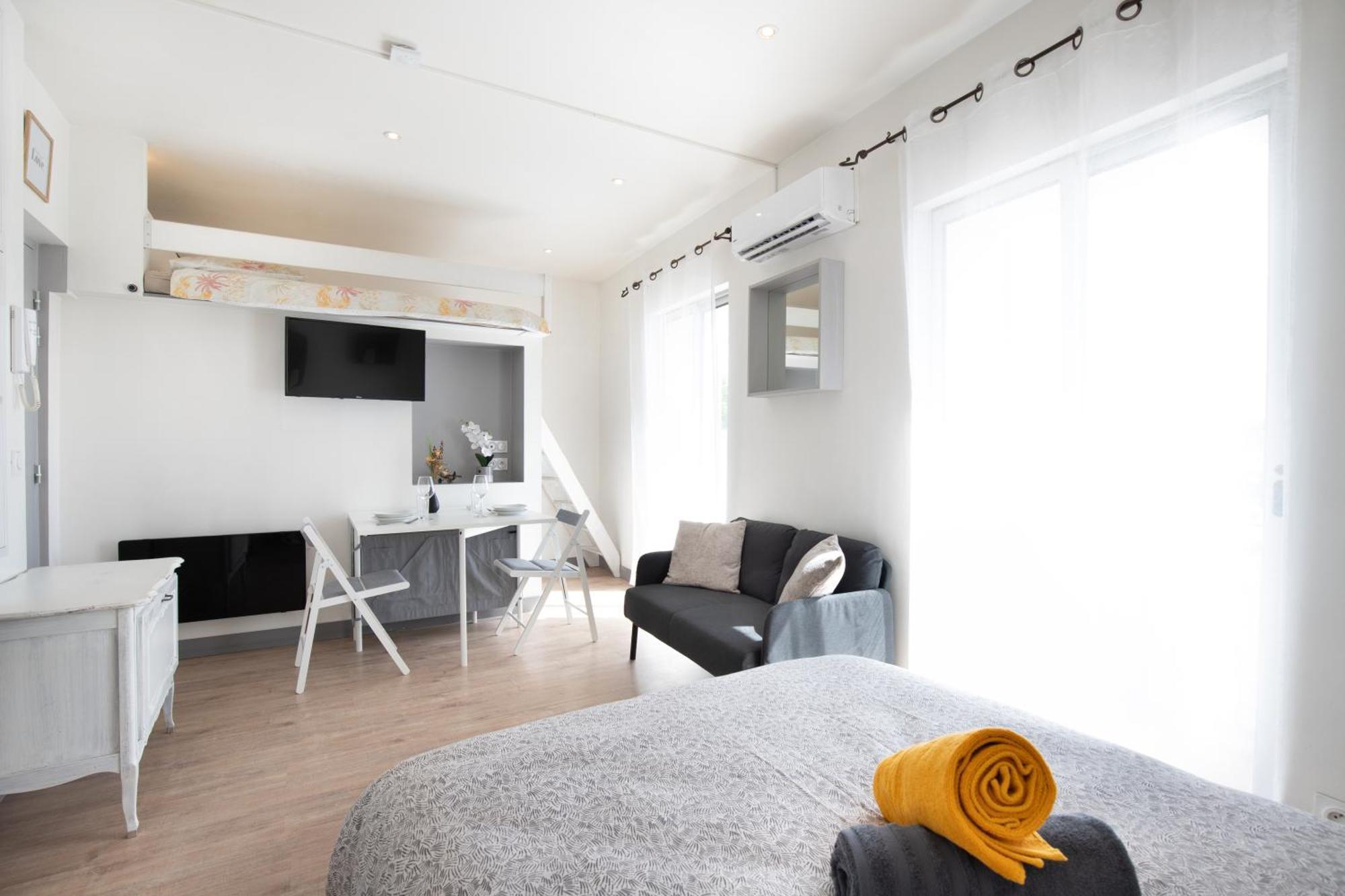 Apartmán Le Partage Des Eaux - 4 Couchages - Hypercentre - Clim - Wifi LʼIsle-sur-la-Sorgue Exteriér fotografie